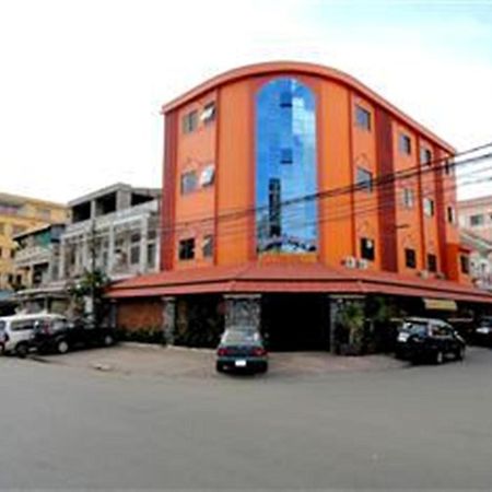 Lucky 1 Guesthouse Phnom Penh Extérieur photo
