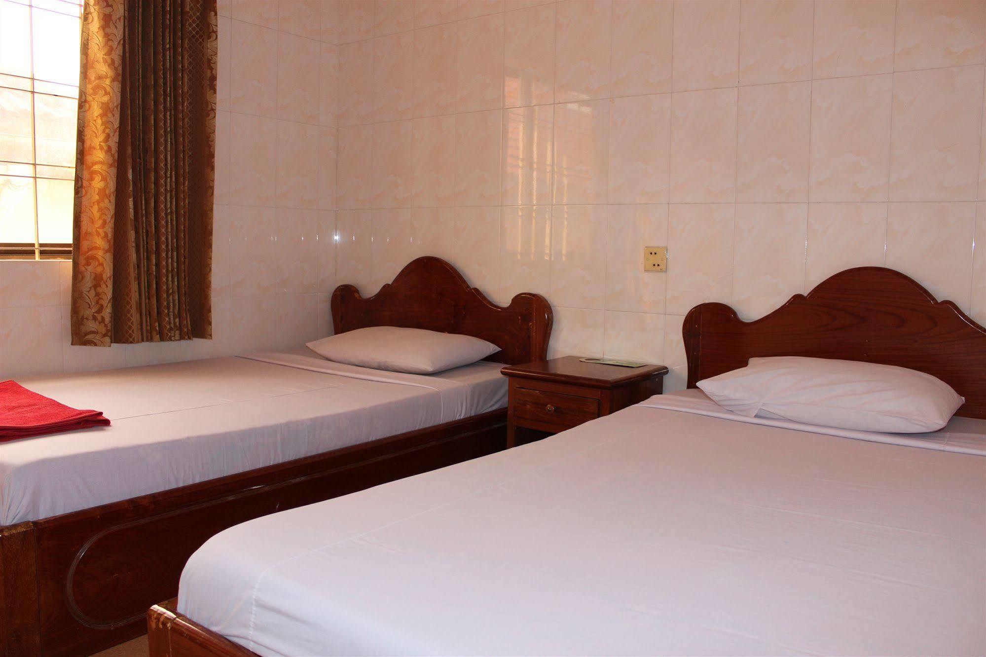 Lucky 1 Guesthouse Phnom Penh Extérieur photo